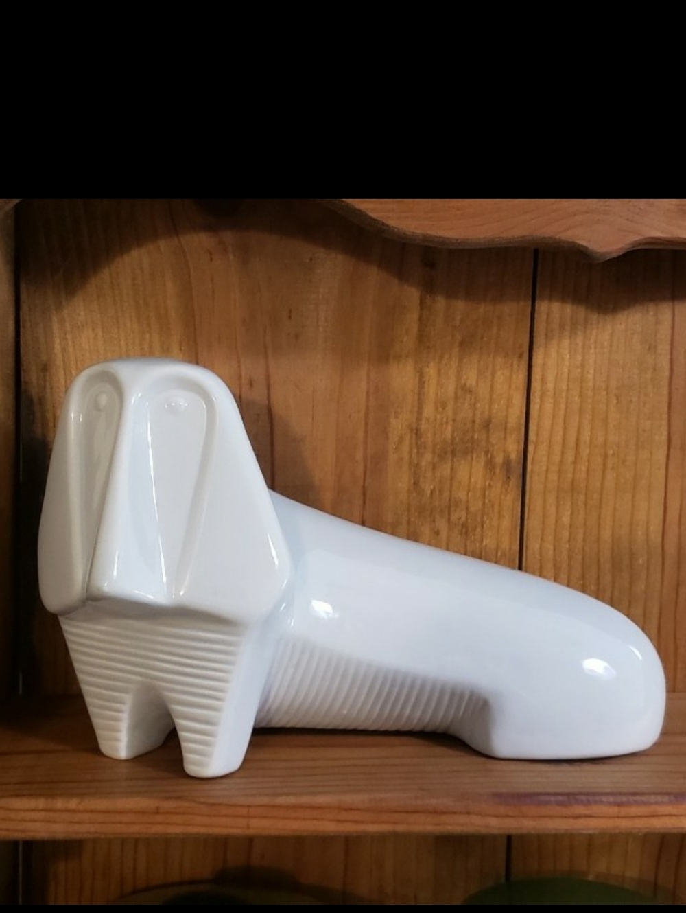 Retro Minimalist Glazed Ceramic Bassett Hound